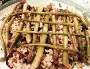 amazing-asparagus-blue-plate